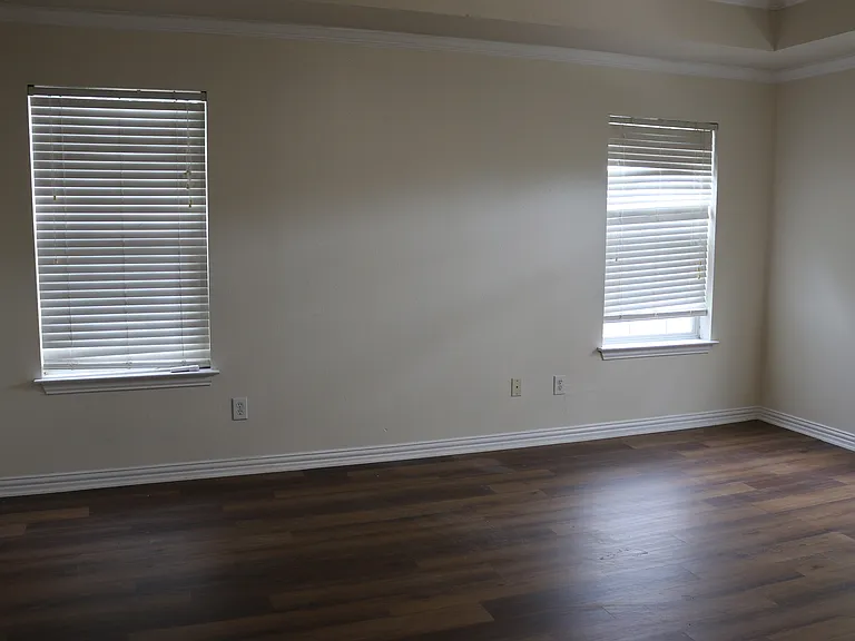 629 Park Place Dr — Photo 24