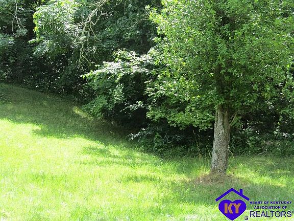 2nd image of 319 Teller Haycraft Ln