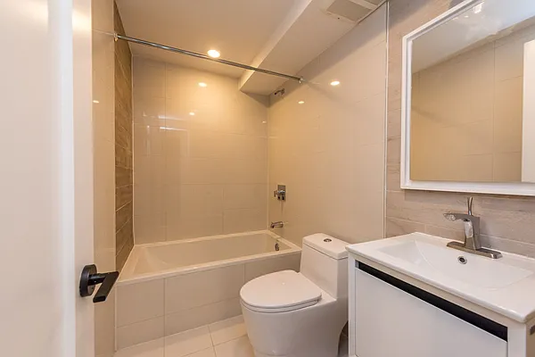 Rented by Nooklyn NYC LLC | media 41