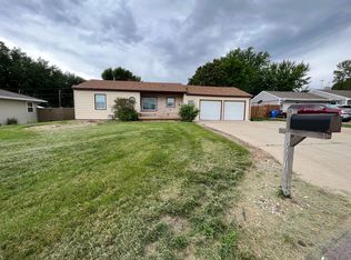 5001 E Linden Ln, Sioux Falls, SD 57110