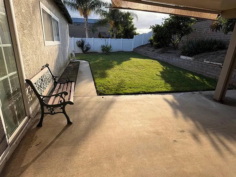 2509 Canterbury Trl — Photo 14