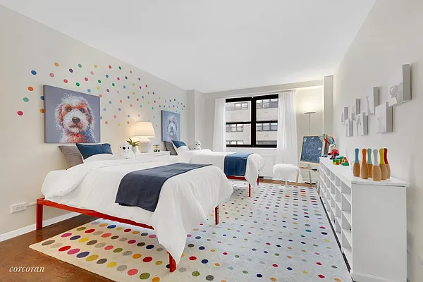 Sold by Corcoran | media 21