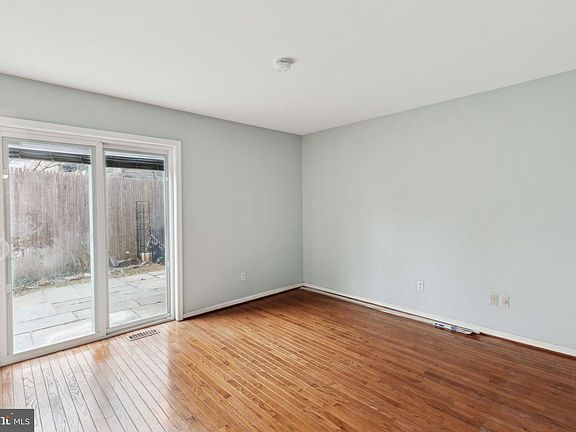 5th image of 14 Newton St APT F27