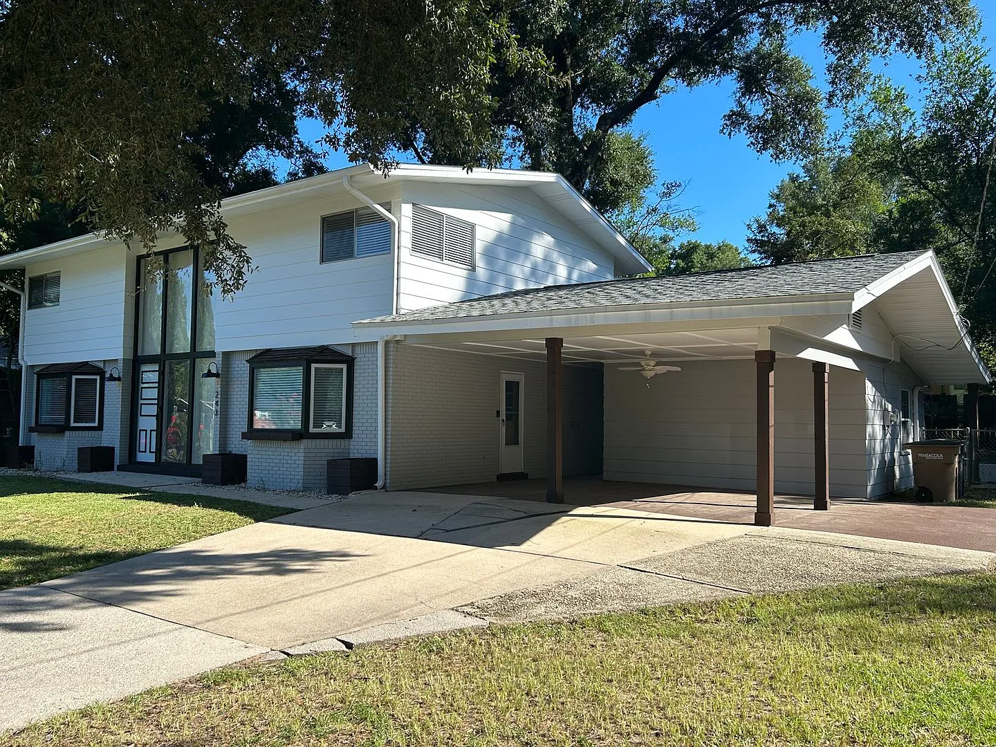 4BR/2.5BA home with Detached 1BR/1BA efficiency apartment — Photo 3