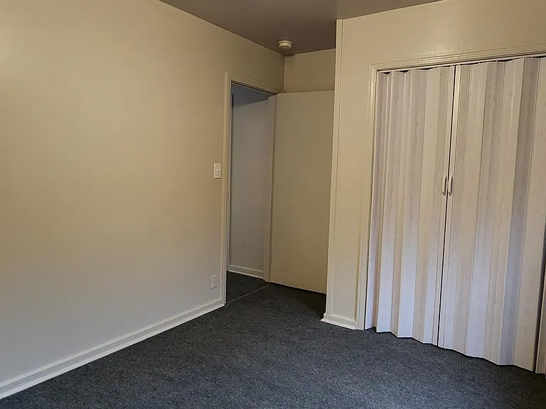 2717 Chamber St — Photo 13