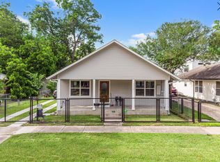 1110 Louise St, Houston, TX 77009