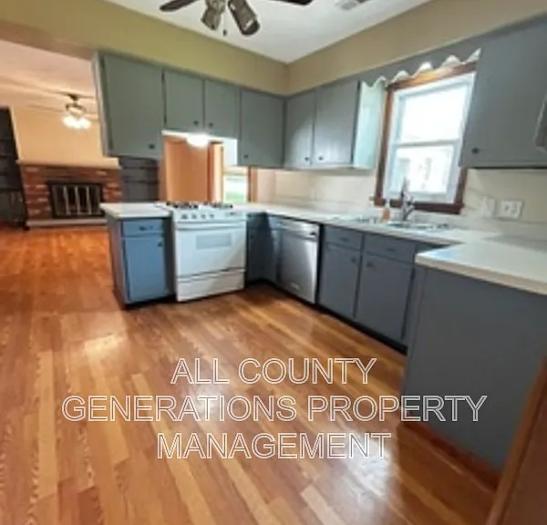 2281 Weymouth Rd — Photo 4