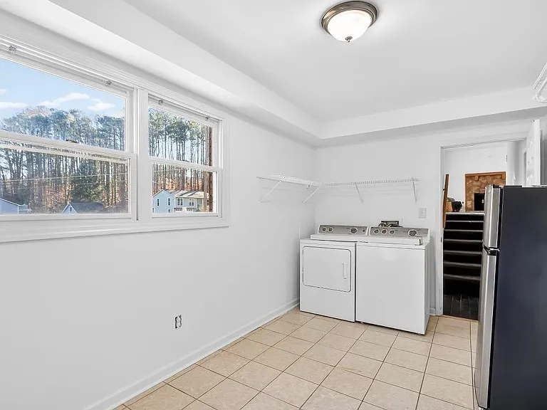 N Springs Rd NW — Photo 8