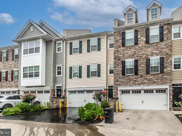 154 Moorehead Ave, West Conshohocken, PA 19428