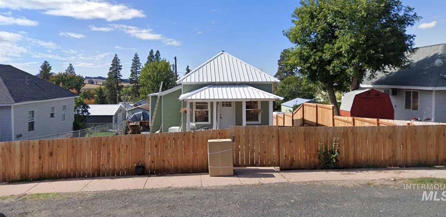 960 Larch St, Potlatch, ID 83855 Zillow