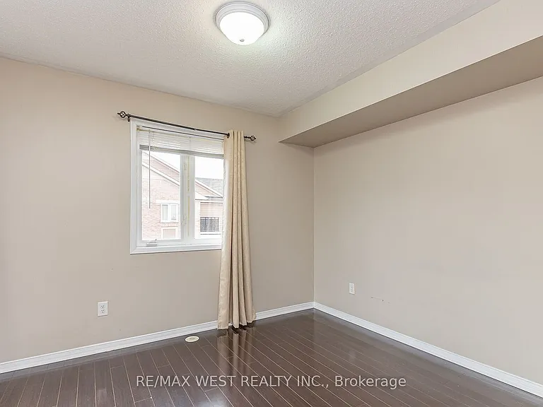 4975 Southampton Dr #218 — Photo 29