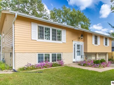 6317 N 68th St, Omaha, NE, 68104