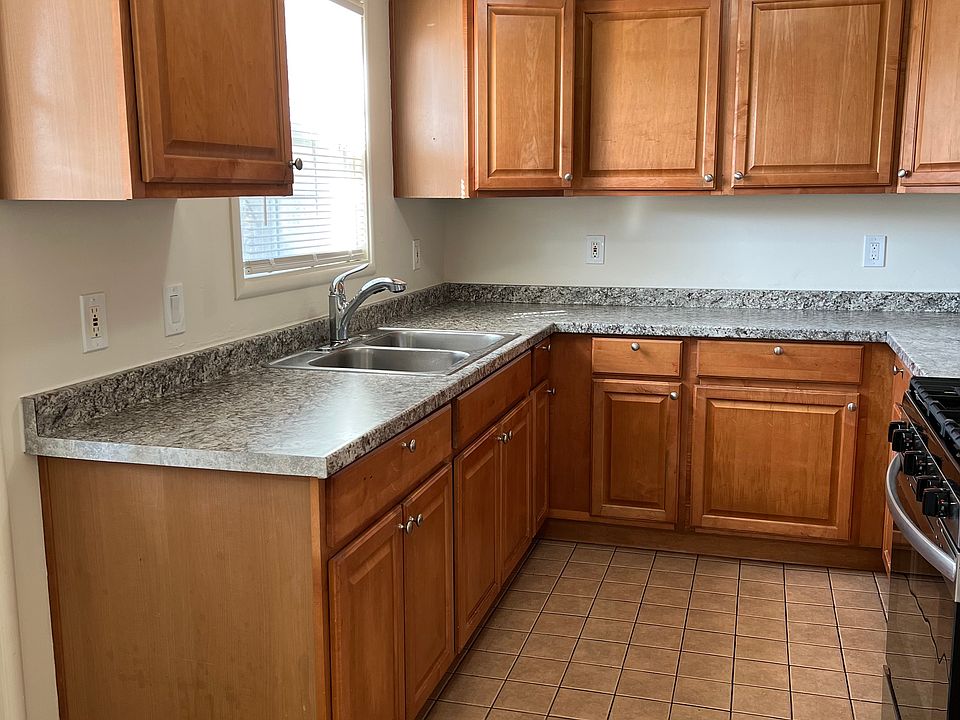 1st image of 501 42nd St