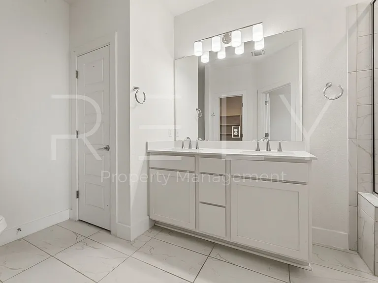 11202 Gadsen Ln #67 — Photo 30