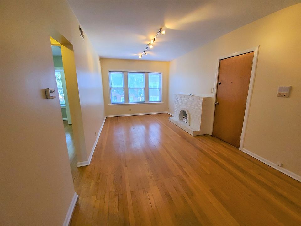 1st image of 6623 N Lakewood Ave APT 2D