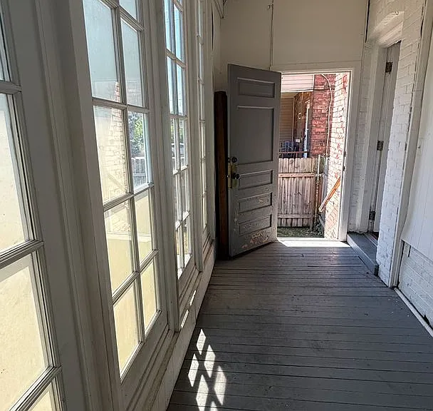 151 Calvert St — Photo 17