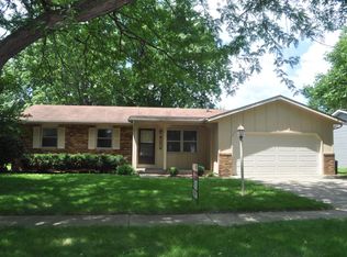 2319 Hackberry Ct, Champaign, IL 61821