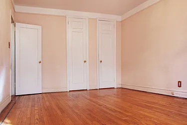 Sold by Thomas Lipovetsky, LREB