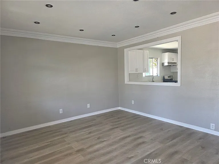 3509 W Flower Ave — Photo 3