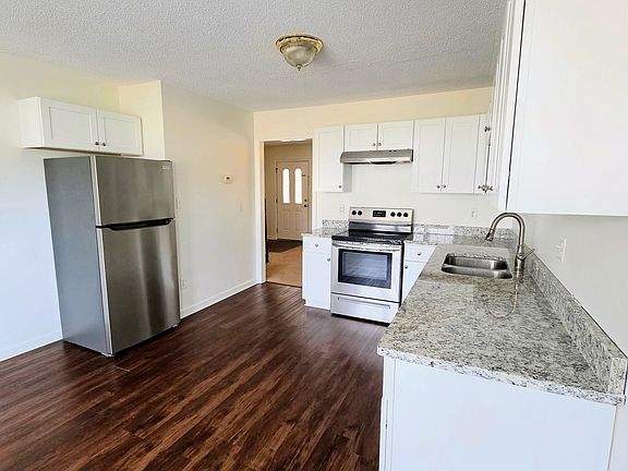4th image of 105 Wimbledon Ct