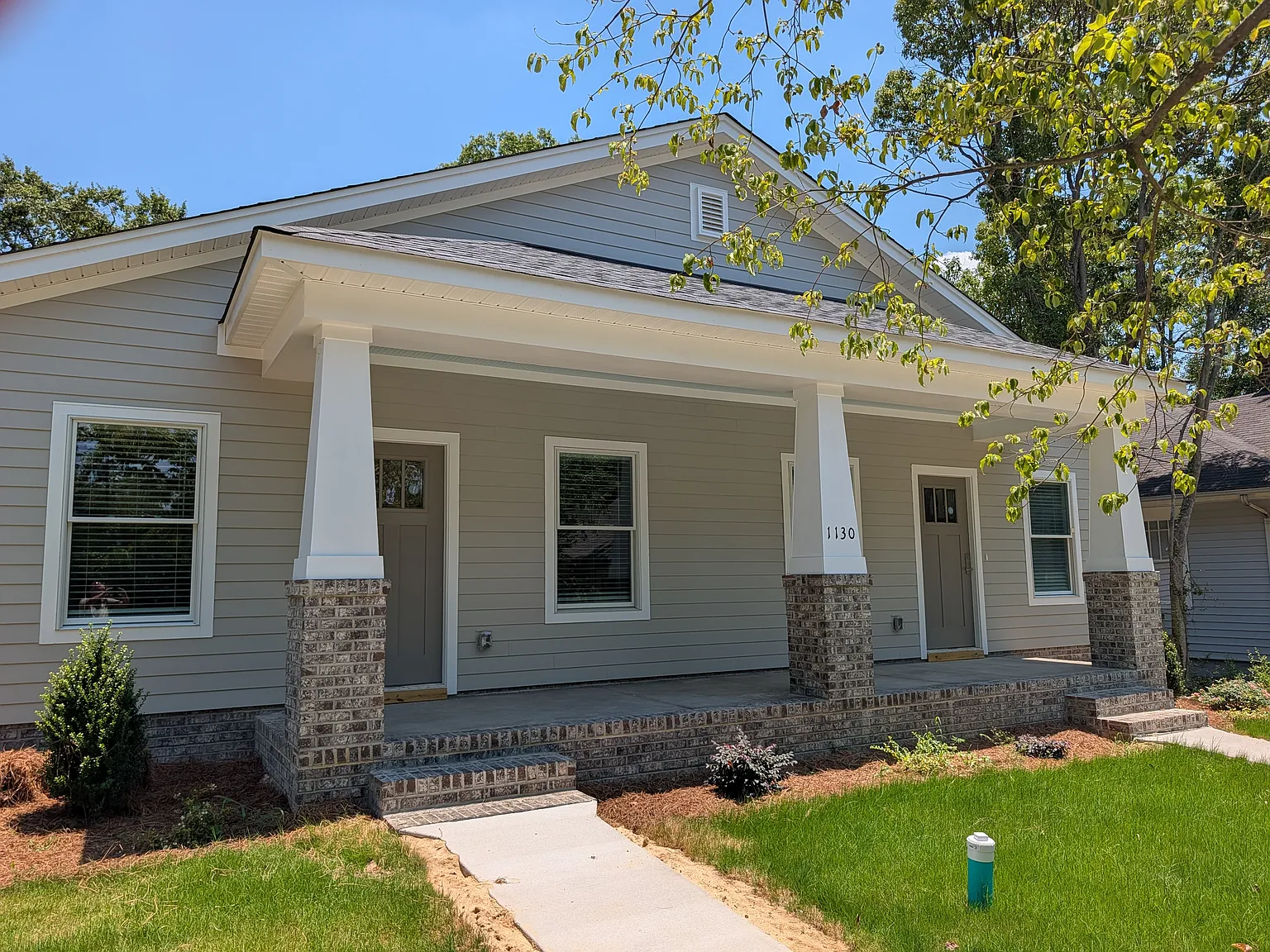 3 bed, 1220 sqft, $3,000 — Photo 2