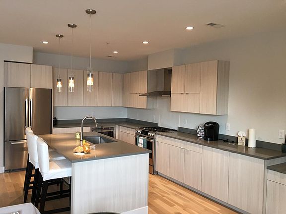 Top of the line, Dream Kitchen