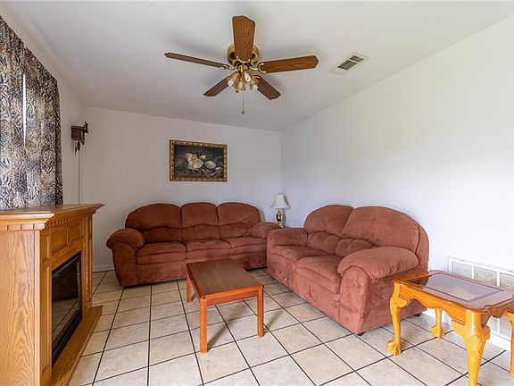 5th image of 1140 Beechwood Dr
