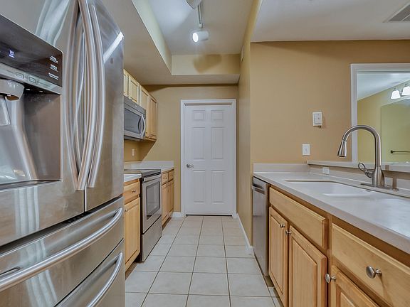 3rd image of 10075 GATE Parkway N #411
