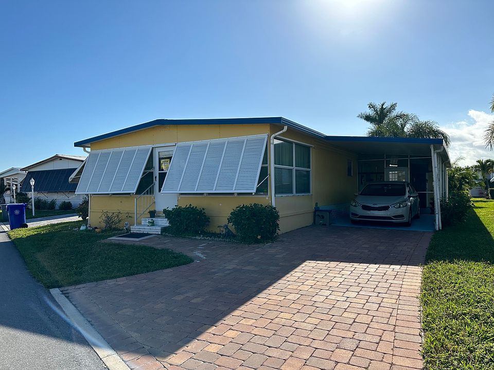 1st image of 242 N Harbor Dr