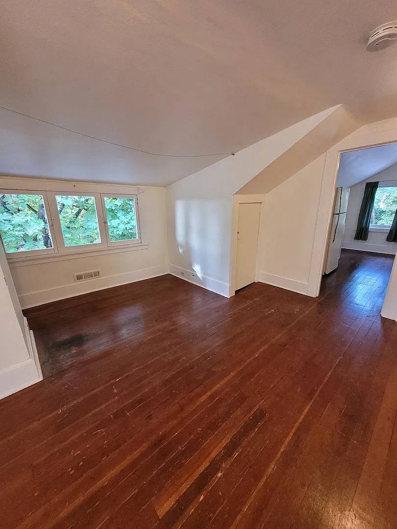 284 Pearl Street — Photo 4