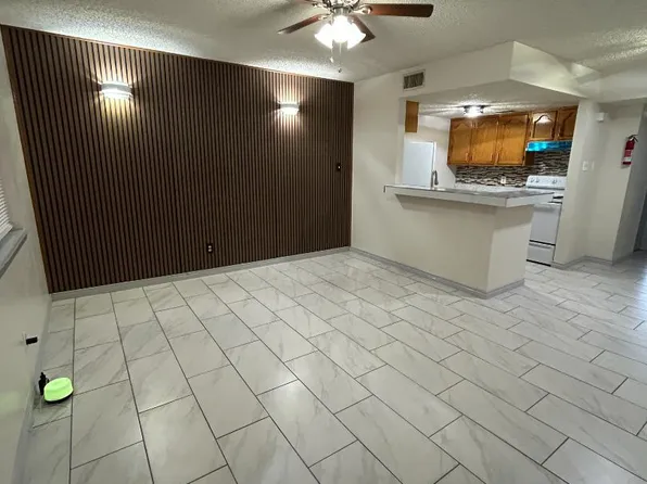 2701 E Montgomery St APT 3, Laredo, TX 78043