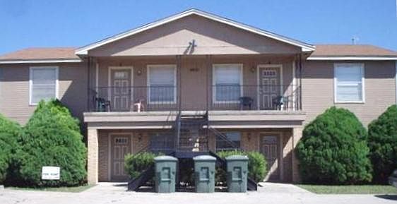 1st image of 4801 Rainbow Cir APT 4