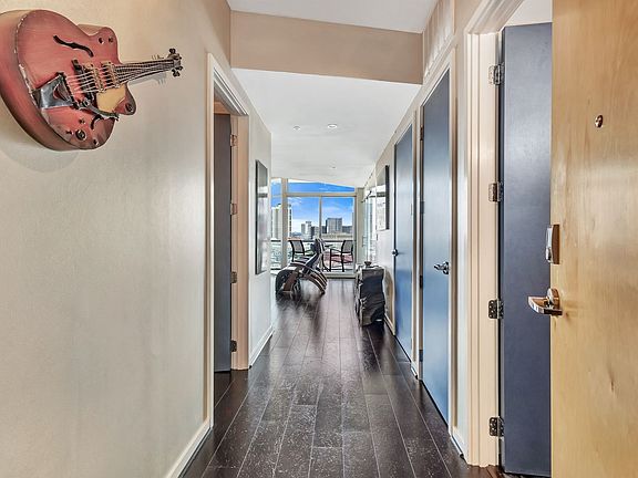3rd image of 600 12th Ave S APT 1509