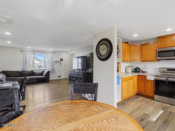 09-1814 Pickens Loop-033-1>