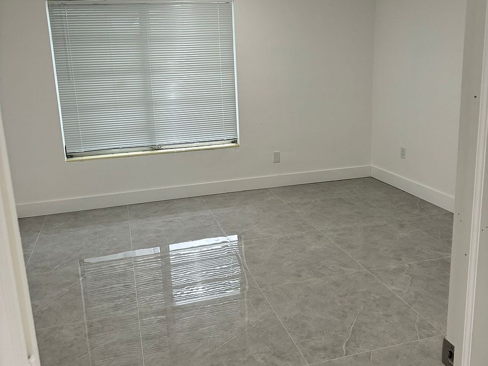 Building Photo 3