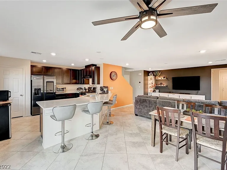 7040 Fossil Lake St — Photo 3