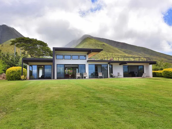 100 E Huapala Pl, Lahaina, HI 96761