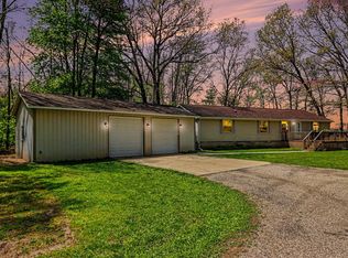 52800 Boone Rd, Three Rivers, MI 49093