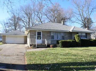828 Denecourt Ave, Jackson, MI