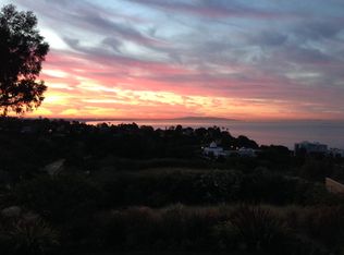 566 Lucero Ave, Pacific Palisades, CA 90272