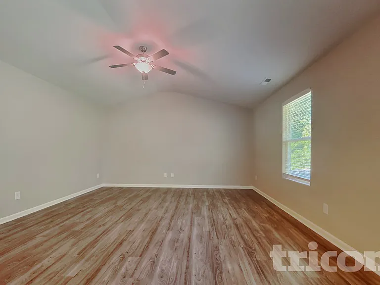 4605 Hazelburn Dr — Photo 2