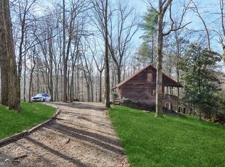 714 Deer Woods Trl, Cleveland, GA 30528