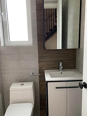 Rented by Bedford And Dean LLC | media 35