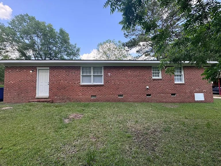 652 Monagan St — Photo 31