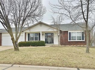 1007 N Brampton Dr, Saint Charles, MO