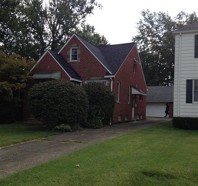 1st image of 26590 Shoreview Ave