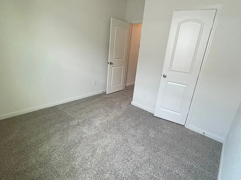 9924 Fighting Falcon Way — Photo 4