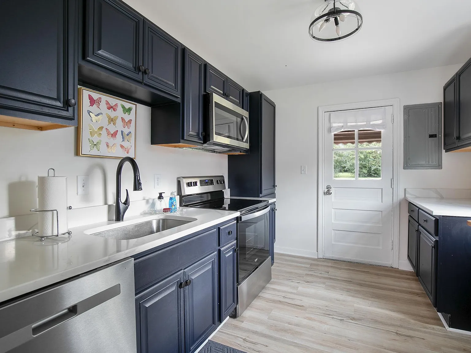 3 bed, 1000 sqft, $2,750 — Photo 4