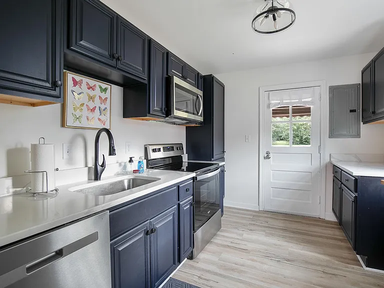 1605 Westhill Rd — Photo 4