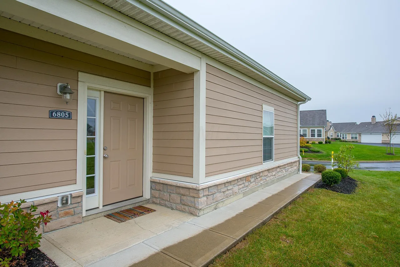 2 bed, 1621 sqft, $2,350 — Photo 3
